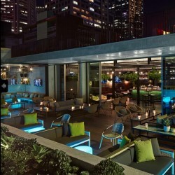 Cocktail sur un rooftop branché de Melbourne