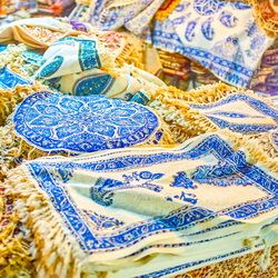 Tissus imprimés selon la technique traditionnelle du Ghalamkar en Iran