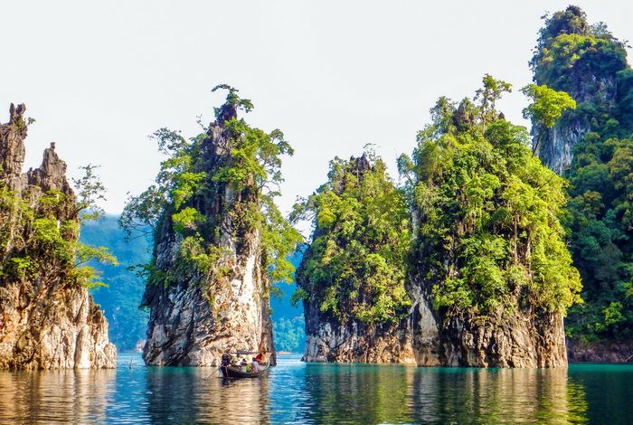 Khao Sok, les trois roches du lac Cheow lan, Thaïlande