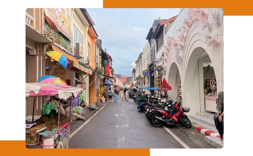 découverte de Phuket town entre street art et facades collorées