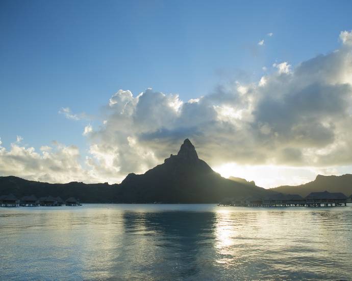 Polynésie relief volcanique